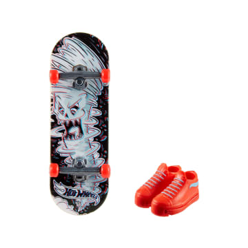 Hot Wheels Skate Veículo de Brinquedo Skateboard TWIST RIPPER™ com Tênis - Image 1 of 3