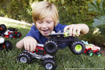 Hot Wheels Monster Trucks Vehículo de Juguete Midwest Madness Escala 1:24 - Image 2 of 6