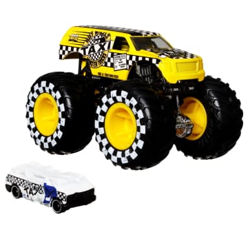 Hot Wheels Monster Trucks Veículo de Brinquedo Taxi Die Cast Blind Sided Taxi Crushed - Image 1 of 6
