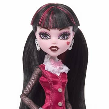 Draculaura doll monster high deals