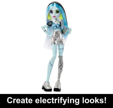 Monster High Skulltimate Secrets Frankie Stein Doll And Fashion Set With Dress-Up Locker
