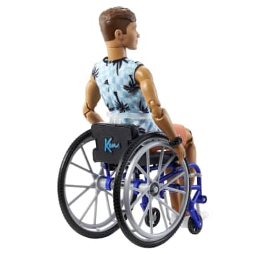Barbie Fashionista Boneco Ken Cadeira de Rodas