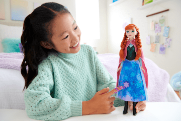 Disney Frozen Magical Skirt Anna Fashion Doll With Color-Change Skirt, inspired By Disney Movie