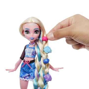 Monster High Doll, Lagoona Blue Spa Day Set With Wear And Share Accessories - Imagen 3 de 6