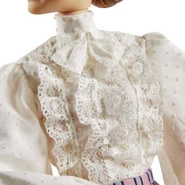 Barbie Inspiring Women Helen Keller Doll (12-Inch), Gift For Kids & Collectors - Imagen 4 de 6