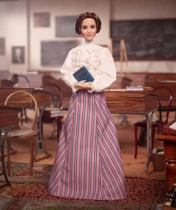 Barbie Inspiring Women Helen Keller Doll (12-Inch), Gift For Kids & Collectors - Imagen 2 de 6