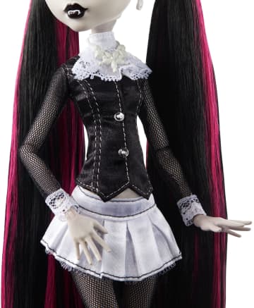 Monster High Doll With Posters, Draculaura in Black And White