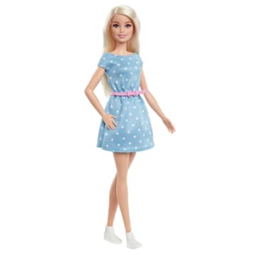 Barbie: Big City, Big Dreams Barbie “Malibu” Doll & Dressing Room Playset