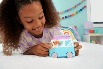 Polly Pocket Dolls And Playset, Travel Toys, Seaside Puppy Ride Compact - Image 2 of 6