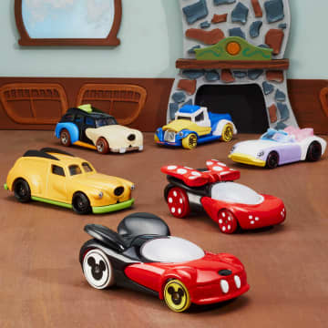 Hot Wheels Disney Character Cars, Set Of 6 Toy Cars in 1:64 Scale, Special Collector's Packaging