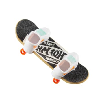 Hot Wheels Skate Veículo de Brinquedo Skateboard TIC-TAC TOWED™ com Tênis - Image 3 of 3