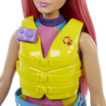 Barbie It Takes Two Set de Juego Daisy Paseo en Kayak Día de Campamento