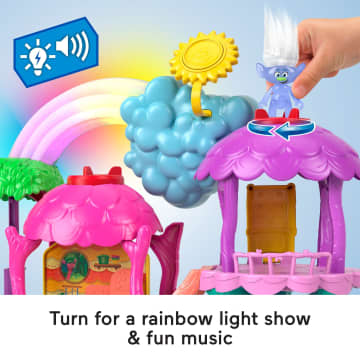 Imaginext Trolls Lights & Sounds Rainbow Treehouse Gift Set, Playset With 5 Figures & 11 Pieces