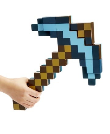 Figurine Minecraft Steve imprimée en 3D avec armure, épée et torche