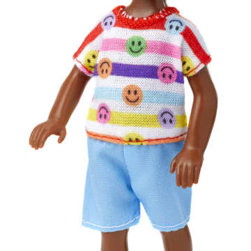 Barbie Boneco Chelsea Menino com Camiseta com Rostos Felizes