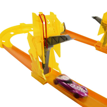 Hot Wheels Track Set With 1 Toy Car, Lightning-themed Track Builder Set
