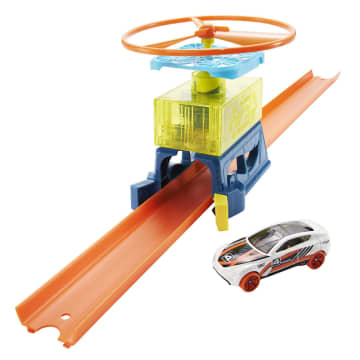 Hot Wheels Track Builder Drone Lift-Off Pack, Includes 1 Car, Gift For Kids 6 Years Old & Up