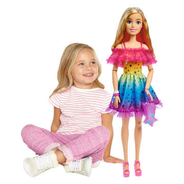 Large Barbie Doll, 28 inches Tall, Blond Hair And Rainbow Dress - Imagem 1 de 6