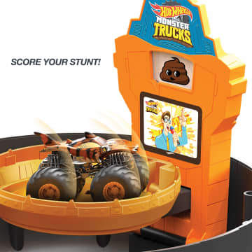 Hot Wheels Monster Trucks Stunt Tire Playset, Gift For Kids 4 To 8 Years Old