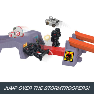 Hot Wheels Racerverse Star Wars Track Set With 2 Racers inspired By Star Wars: Grogu & The Mandalorian - Imagen 4 de 6