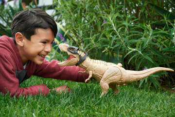 Jurassic World Dinossauro de Brinquedo T.Rex Mordedor de Caça