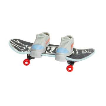Hot Wheels Skate Vehículo de Juguete Patineta KOALATTACK™ con Tenis - Imagen 4 de 5