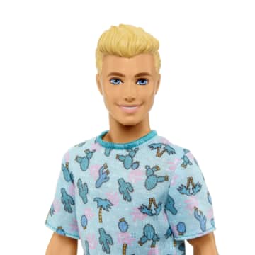 Barbie Fashionistas Ken Poupée 211, Cheveux Blonds, T-Shirt Cactus - Image 3 of 6