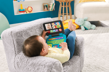 Fisher-Price Ríe y Aprende Juguete para Bebés Mi Primer Laptop De Aprendizaje