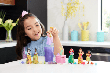 Princesses Disney Royauté Color Reveal Fête Au Jardin Petite Poupée