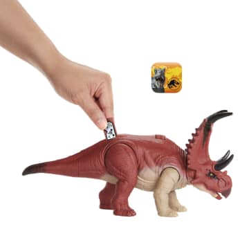 Jurassic World Dinossauro de Brinquedo Rugido Selvagem Diabloceratops