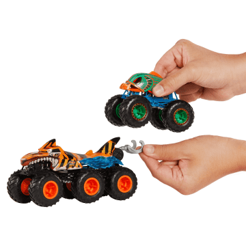 Hot Wheels Monster Trucks Vehículo de Juguete Camiones Remolque Sorpresa Escala 1:64 - Image 4 of 6