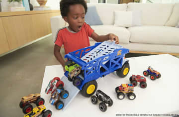Hot Wheels Monster Trucks Monster Mover Rhino Hauler, Gift For Kids 3 Years & Up