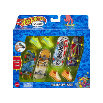 Hot Wheels Skate Vehículo de Juguete Paquete de Patinetas de Trick Stomper™ con Tenis - Image 3 of 3