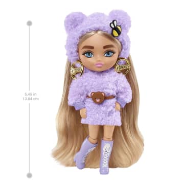 Barbie Extra Minis Doll #4 (5.5 in) in Fashion & Accessories, With Doll Stand