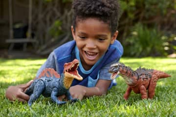 Jurassic World Dominion Massive Action Ampelosaurus, Ages 4 Years & Upjurassic World: Dominion Massive Action Dinosaurs Attack Motion 4 Year Olds & Up