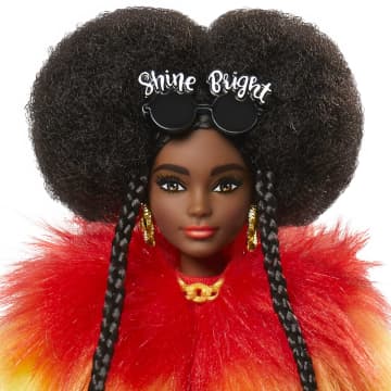 Barbie Extra Muñeca Abrigo de Arcoiris