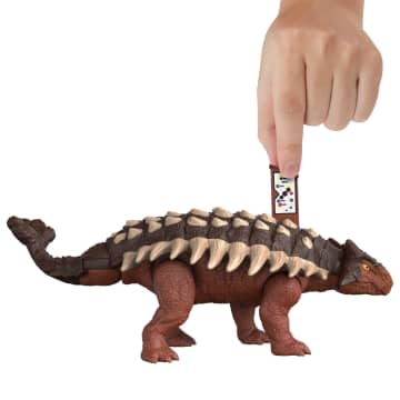 Jurassic World Dinossauro de Brinquedo Ankylosaurus Ruge e Ataca