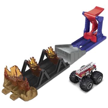 Hot Wheels Monster Trucks Fire through Hero Playset With 1 Die-Cast Vehicle