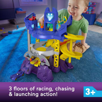 Fisher-Price DC Batwheels Race Track Playset, Launch & Race Batcave With Lights Sounds & 2 Toy Cars - Imagen 2 de 6