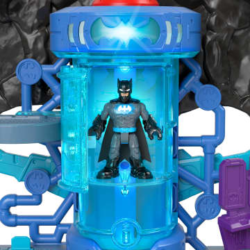 Imaginext DC Super Friends Vehículo de Juguete Bat-Tech y Figura de Acción - Image 4 of 6