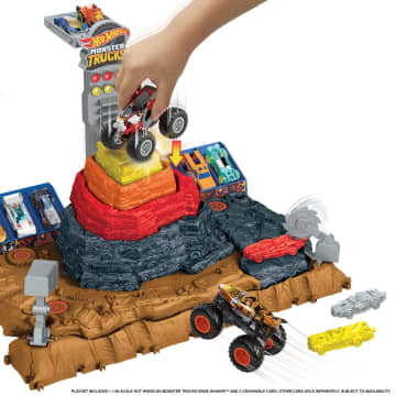 Hot Wheels Monster Trucks Pista de Brinquedo Arena de Demolição do Ferro-Velho de Bone Shaker - Image 3 of 7
