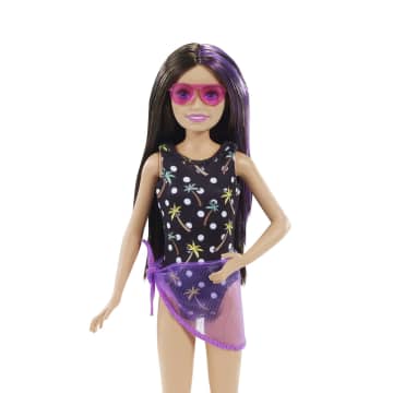 Barbie Skipper Babysitters inc Pool Playset, Skipper Doll, Color-Change Small Doll & Accessories