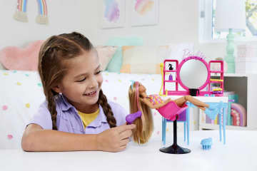 Barbie Doll And Hair Salon Playset, Color-Change Hair - Imagen 2 de 6