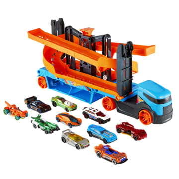 Hot Wheels Lift & Launch Hauler Toy Truck With 10 Cars in 1:64 Scale, Transporter Stores 20 Vehicles