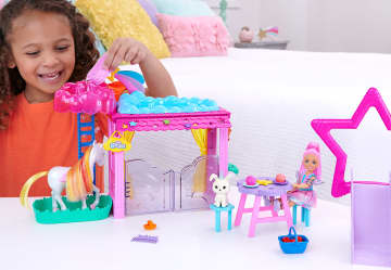 Barbie A Touch Of Magic Chelsea Doll Playset With Baby Pegasus, Winged Horse Toys - Imagen 2 de 6