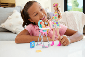 Barbie Skipper Babysitters inc & Playset, includes Doll, Baby, And Mealtime Accessories, 10 Piece Set