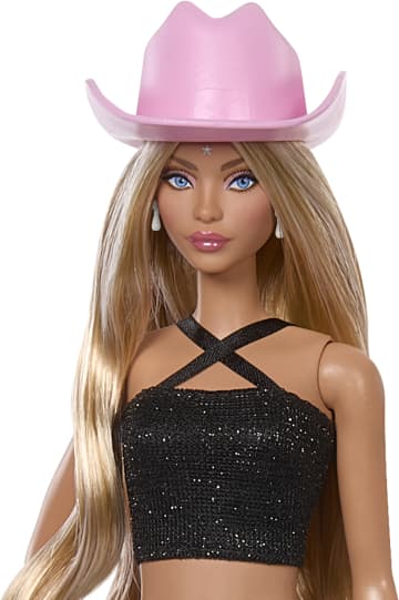 Barbie RBD Set Of 5 Fashion Dolls With Roberta, Mia, Lupita, Diego & Giovanni in Removable Looks