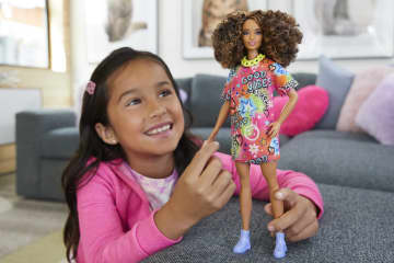 Barbie Fashionistas Doll #201, Athletic Body With Curly Brown Hair, Graffiti Dress And Accessories