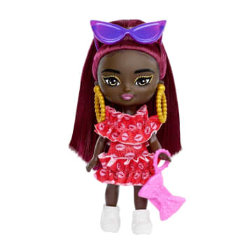 Barbie Extra Mini Minis Boneca Vestido com Beijos - Image 1 of 5