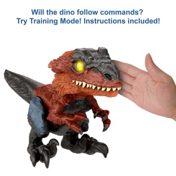 Jurassic World Dominion Uncaged Ultimate Pyroraptor interactive Dinosaur Toy